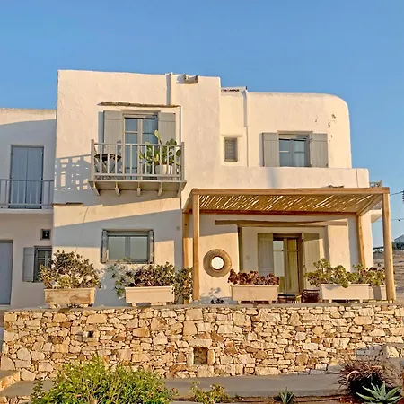 Villa Luxury Mia With Pool And Amazing Sea Views, Márpissa