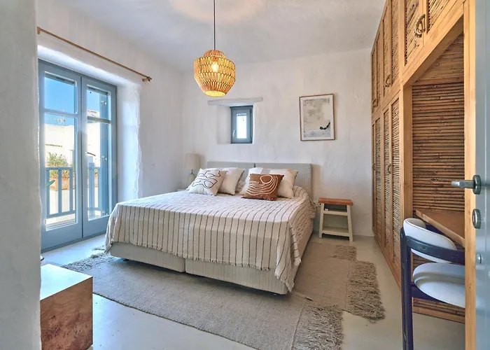 Luxury Mia With Pool And Amazing Sea Views, * Парос